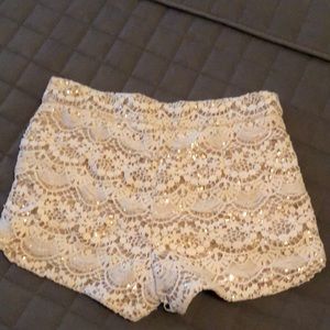 Beautiful freeway hot pants in ivory with gold